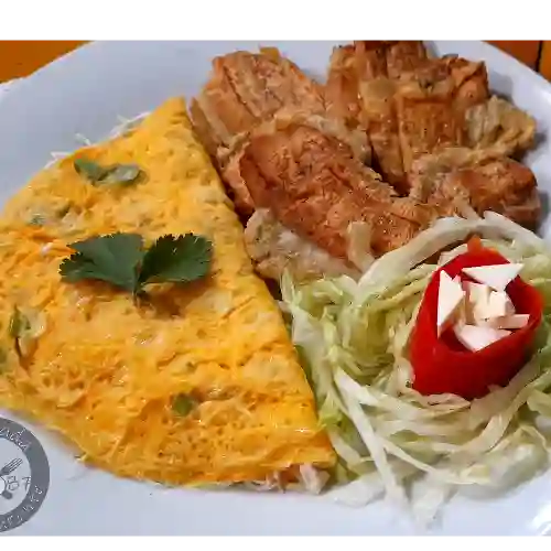 Omelette con Patacones de Guineo