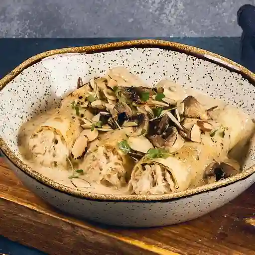 Cannelonis trufado pollo