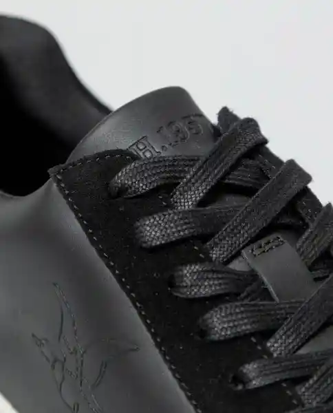 Tenis Cortos Timeless Negro Sombrio Ultraoscuro 40 Chevignon
