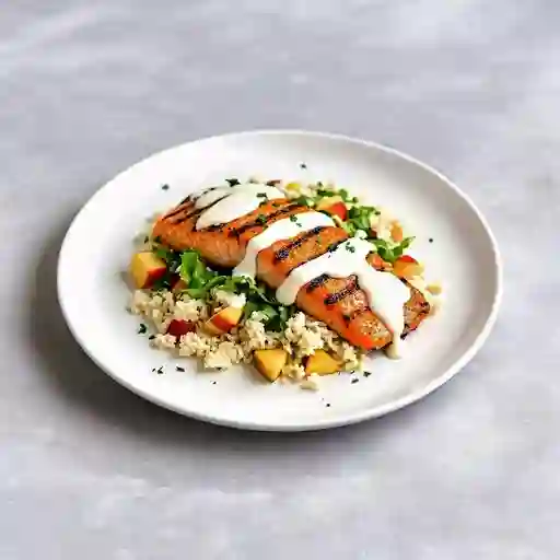 Salmon Con Salsa Blanca