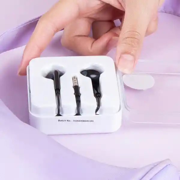 Audífonos Jack Serie Negro Modelo Sb67 Miniso