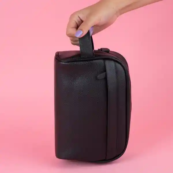 Cosmetiquera Tipo Piel Negro Miniso