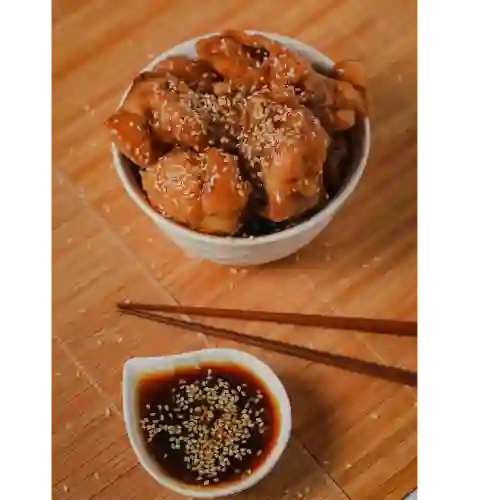 Pollo Crocante con Ajonjolí Medio