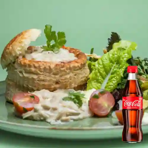 Combo Volován de Pollo + Coca Cola Original 300ML