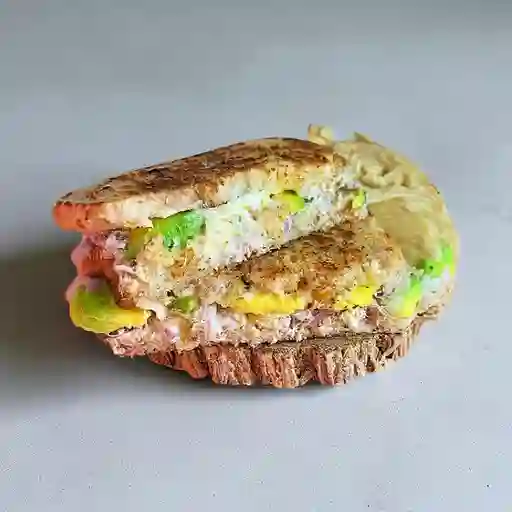 Sánduche Doña Tuna Melt