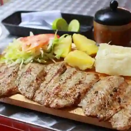 Carne Al Carbón (250 Gr) Solomo