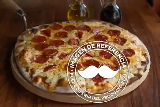 Pizza Pepperoni Clásico