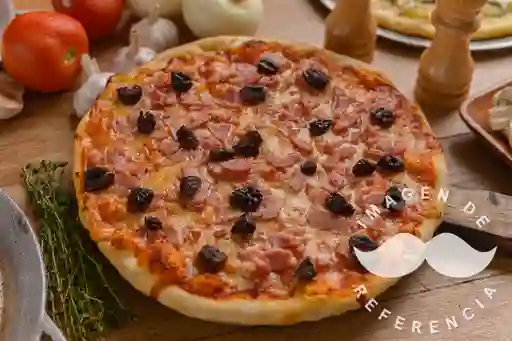 Pizza Ciruela con Tocineta