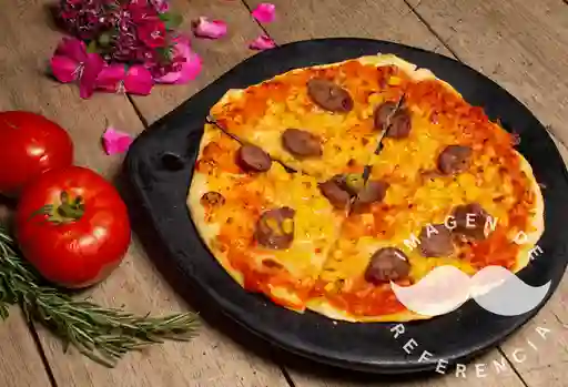 Pizza de Chorizo y Maíz Sencilla