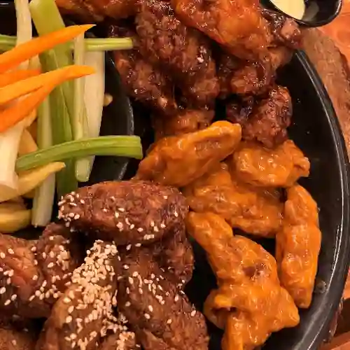 Combo 8 Piezas y 1 Salsa