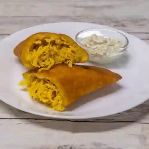 Empanada Grande de Pollo