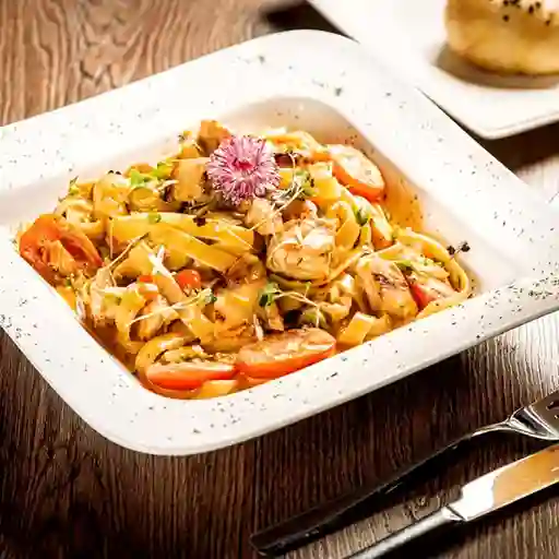 Pastas con Pollo