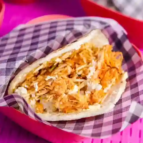 Arepa con Pollo