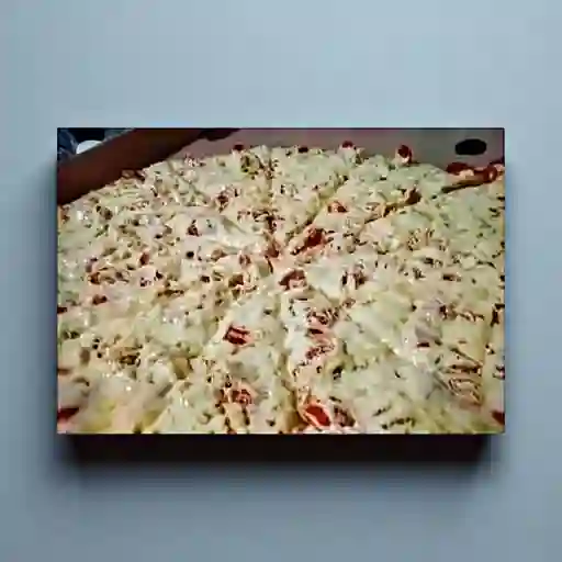 Pizza Triple Carne Médium