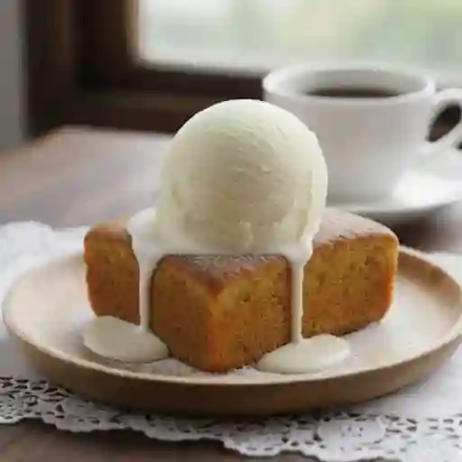 Mantecada con helado