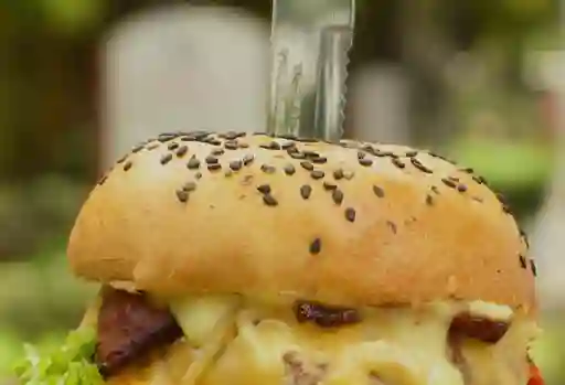 La Reina Burger