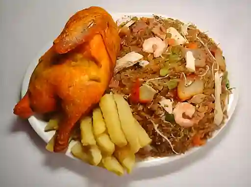 Arroz Chino con Pollo Frito