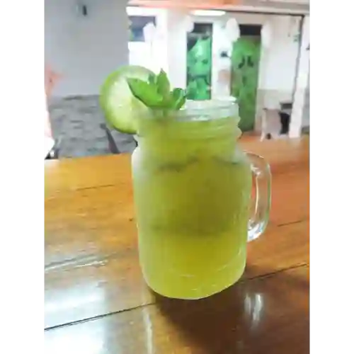 Limonada de Yerbabuena de 16 Onz