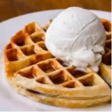Waffle de Pandebono con Helado