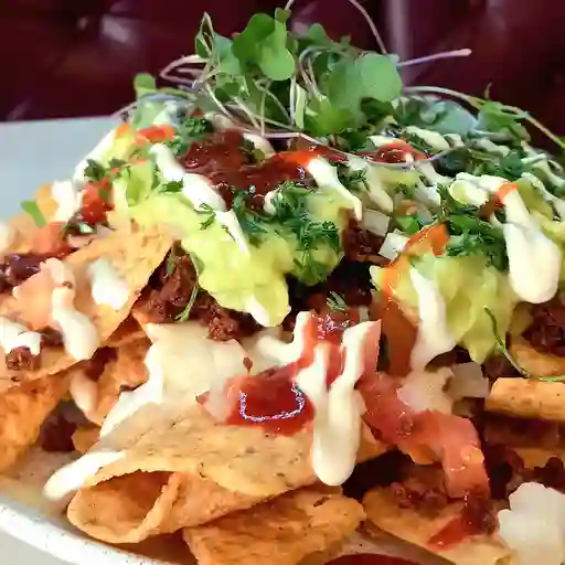 Nachos frutos del sol (para compartir)