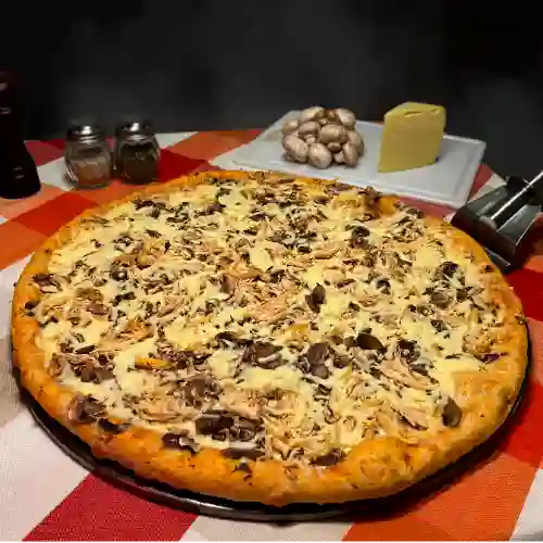 Pizza de Pollo con Champiñones 62Cm