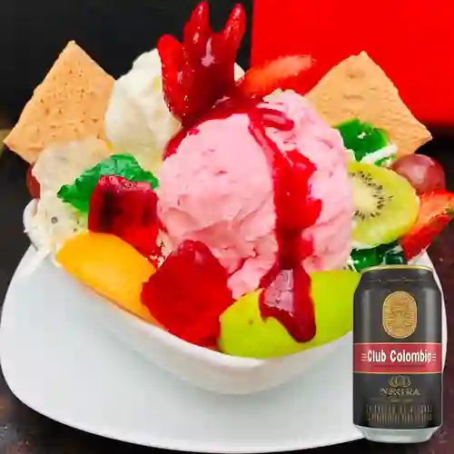 Combo Ensalada de Frutas Especial + Club Cola Negra Lata 330ml