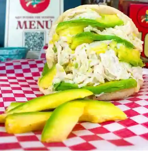 Arepa Reina Pepiada