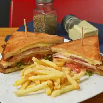 Sanduche de Jamon