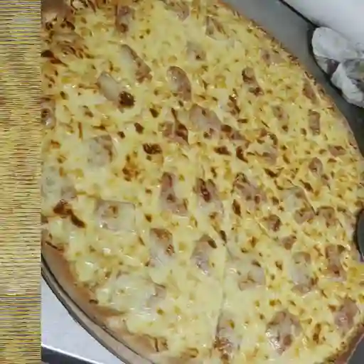 Pizza de 50x50 hawaiana (8 porciones)