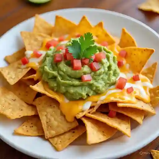 Nachos con guacamole