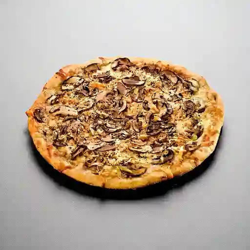 Pizza Pollo Champiñón