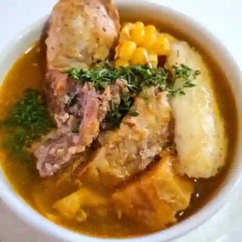 Sancocho con Las Tres Carnes