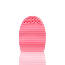 Blush-Bar Brush Egg Cleaner