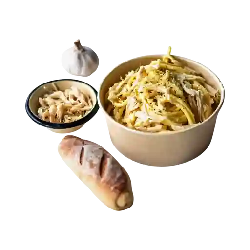 Pasta con Pollo Alfredo Fungo