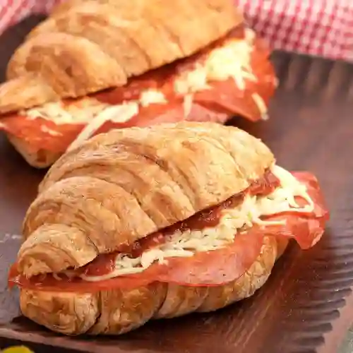 Croisant de Pepperoni 2x1