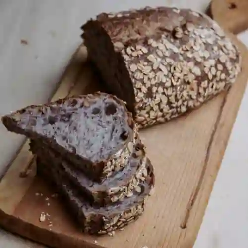 Pan Integral con Nueces y Avena.