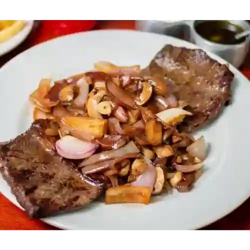 Carne Encebollada con Champiñones 300 gr