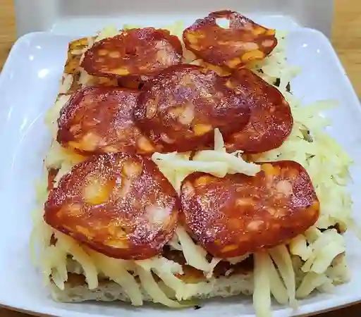Pizza Peperoni