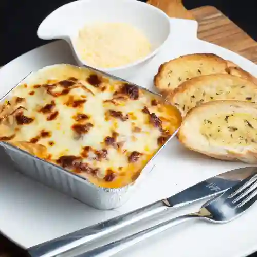 Lasagna Carne + Bebida