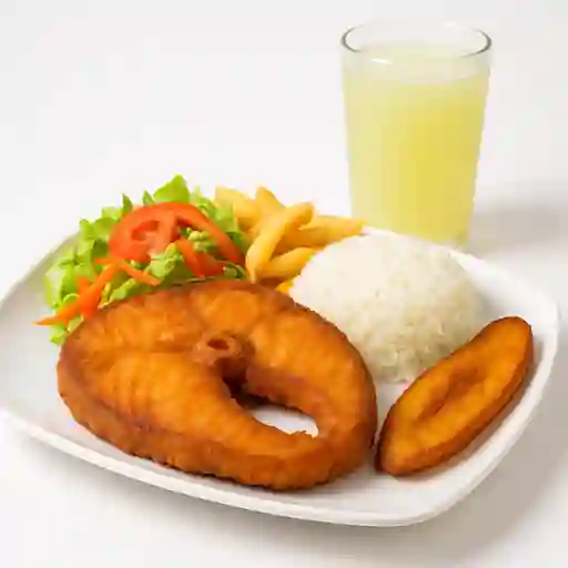 Bandeja con Rodaja de Pescado Frito