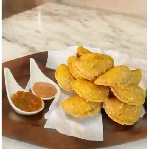 Combo Mini-empanaditas para Cuatro