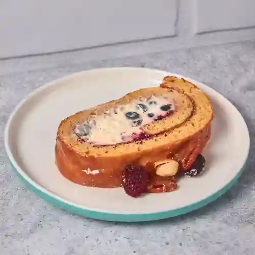 Brazo de Reina Arequipe y Arándanos Keto