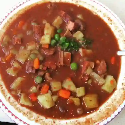 Caldo de Picado Rojo