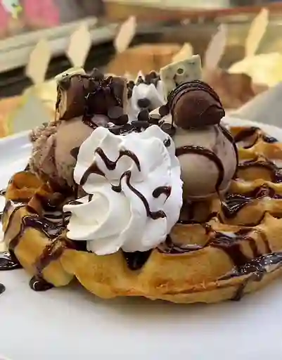 Waffle con helado