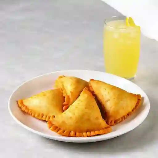 4 Empanadas + Bebida