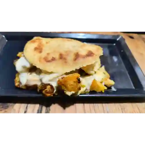 Arepa de Chicharrón