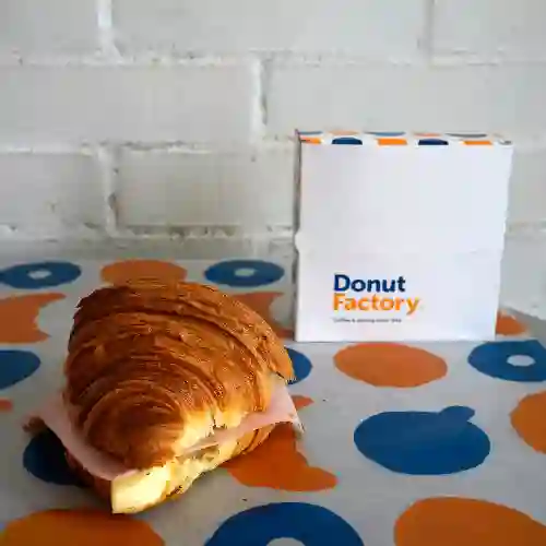 Croissant Jamon y Queso
