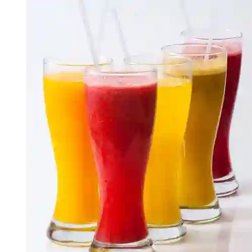 Jugos Naturales en Agua