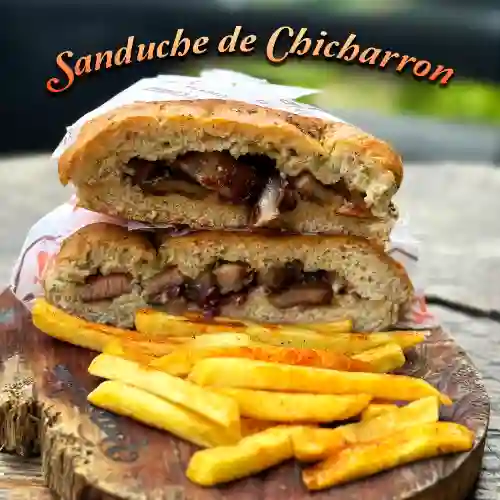 Sandwich de Chicharron Asado