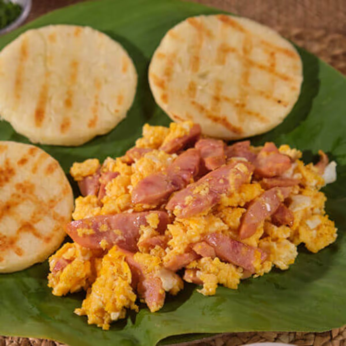 Huevos rancheros mas bebida gratis